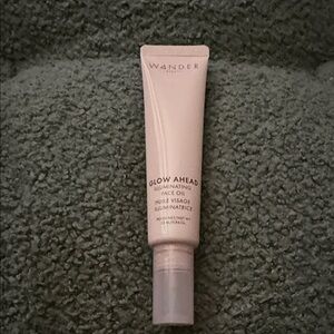 Wander Beauty Glow Ahead Illuminating Face Oil - Light Pink